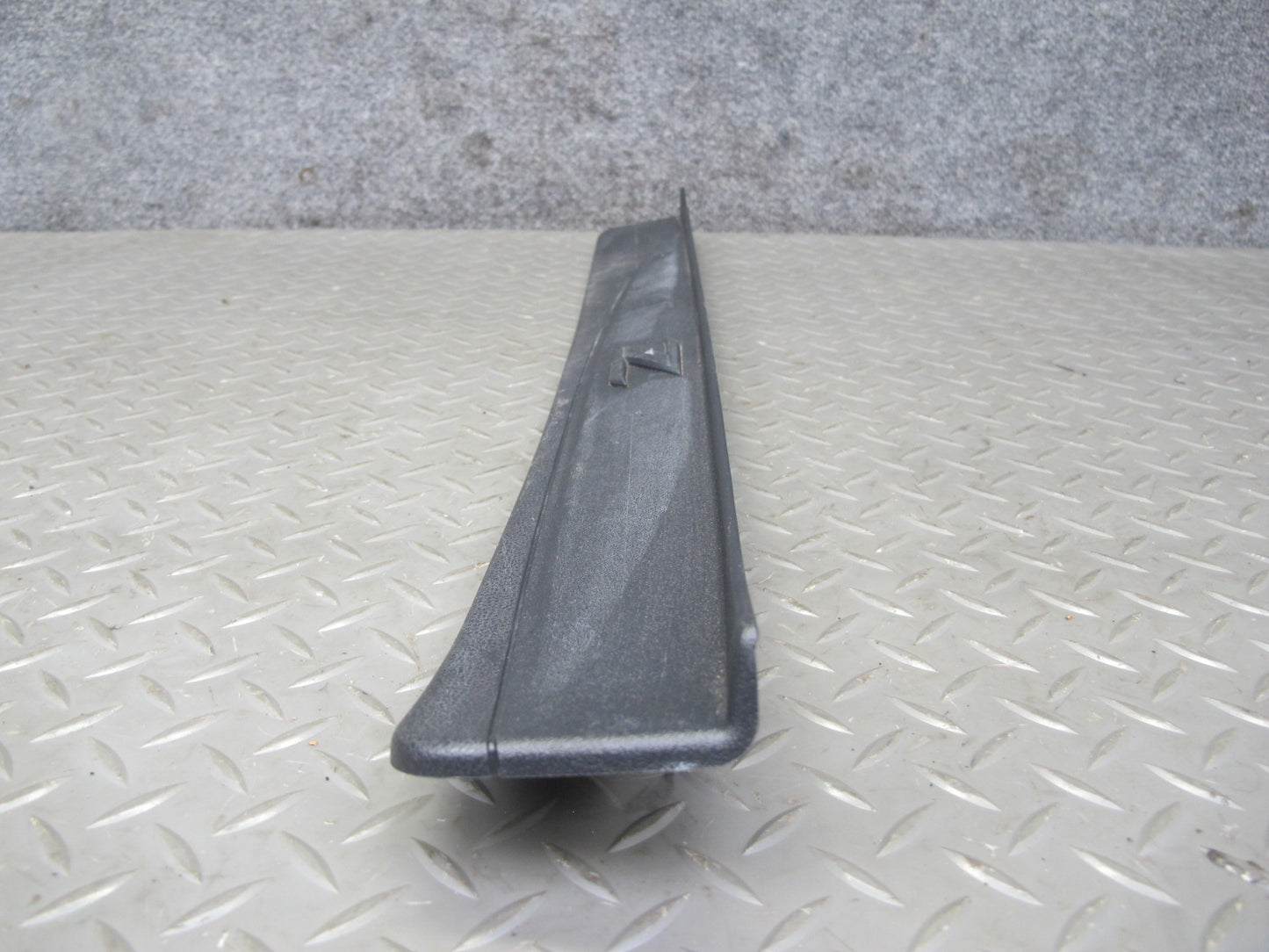 09-20 Nissan Z34 370Z Set of 2 Left & Right Door Scuff Sill Plate Trim Panel OEM