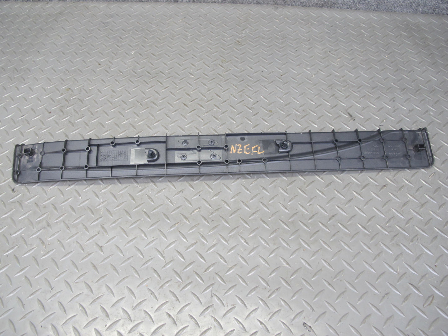 09-20 Nissan Z34 370Z Set of 2 Left & Right Door Scuff Sill Plate Trim Panel OEM