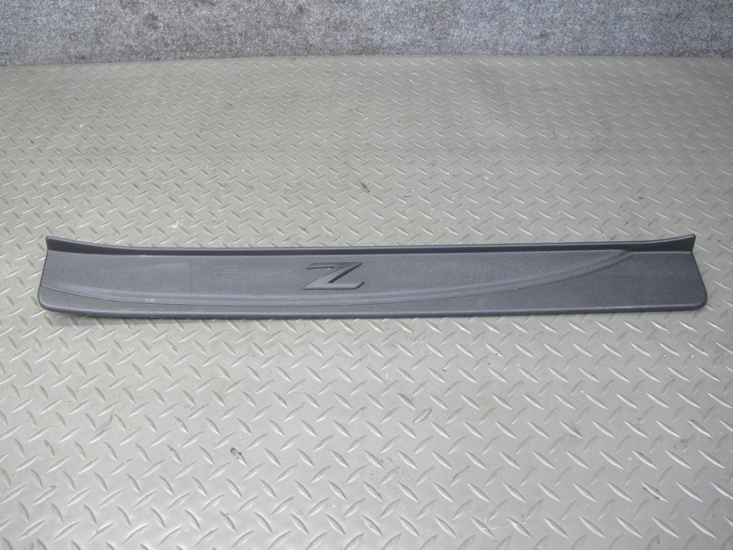 09-20 Nissan Z34 370Z Set of 2 Left & Right Door Scuff Sill Plate Trim Panel OEM