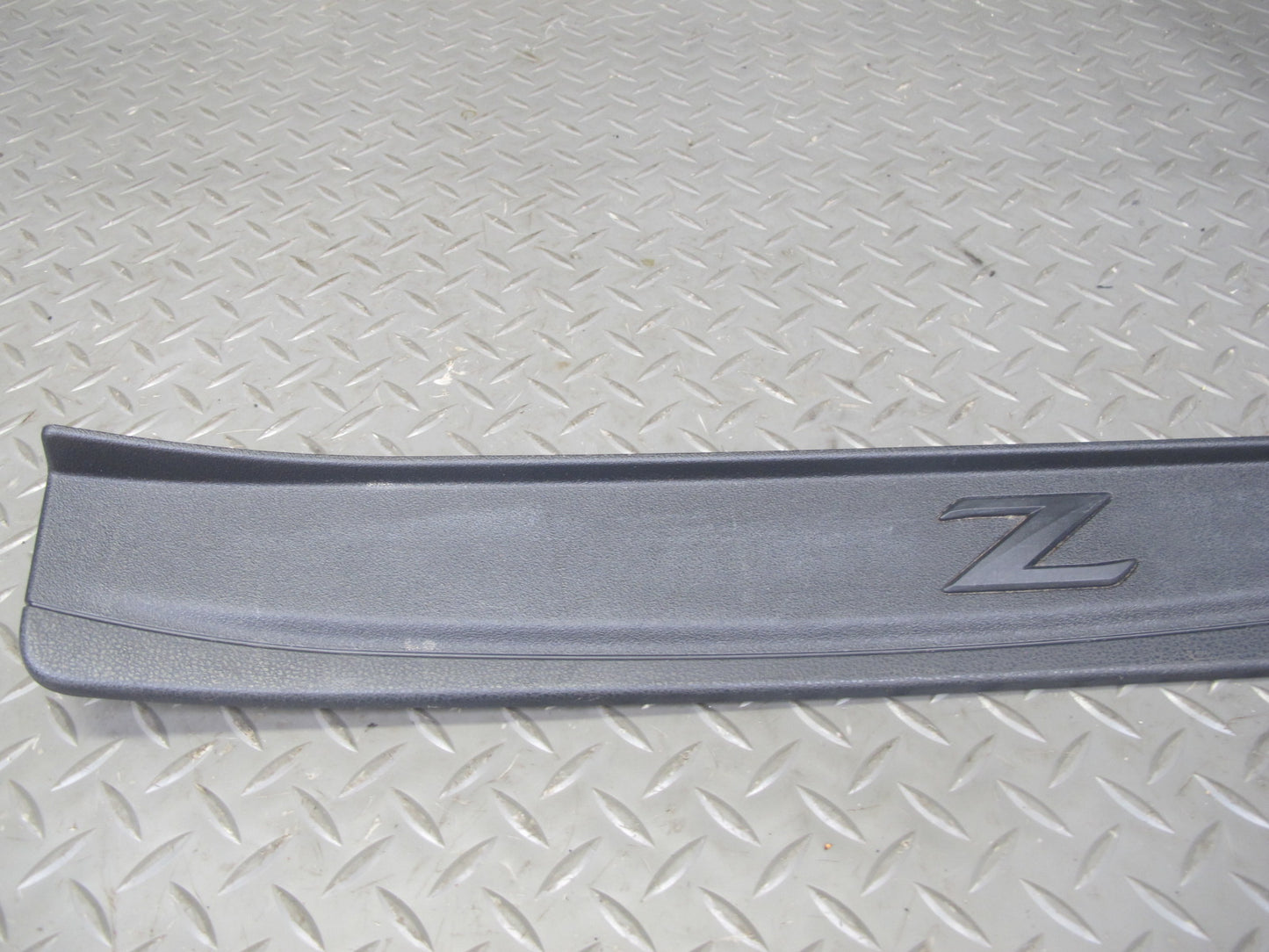 09-20 Nissan Z34 370Z Set of 2 Left & Right Door Scuff Sill Plate Trim Panel OEM