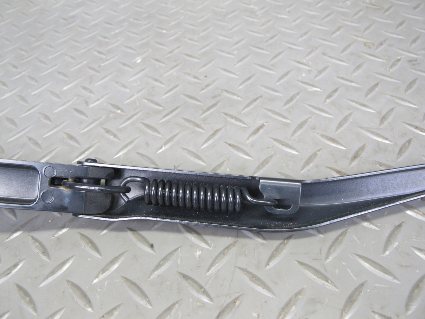11-20 Nissan 370Z Z34 Set of 2 Front Left & Right Windshield Wiper Arm OEM