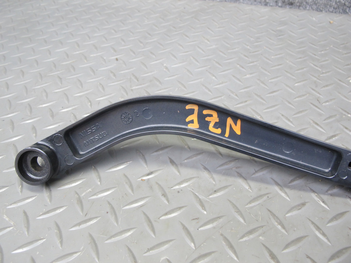 11-20 Nissan 370Z Z34 Set of 2 Front Left & Right Windshield Wiper Arm OEM