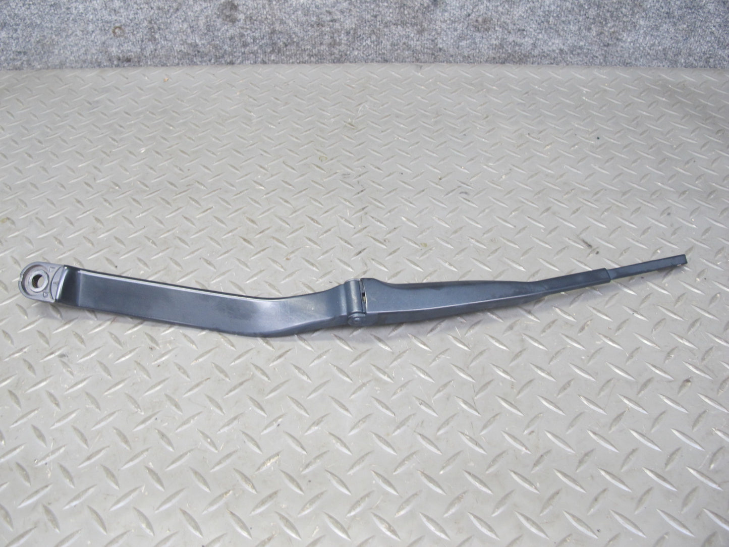 11-20 Nissan 370Z Z34 Set of 2 Front Left & Right Windshield Wiper Arm OEM
