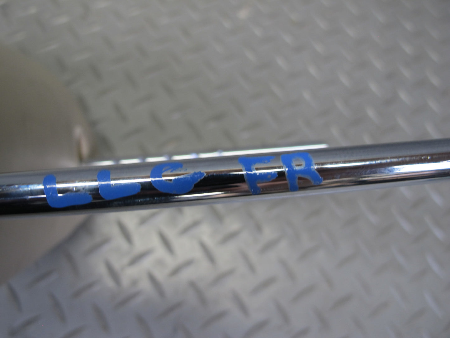 03-05 Lexus JZS160L GS430 GS300 Front Right Seat Leather Headrest Ivory OEM