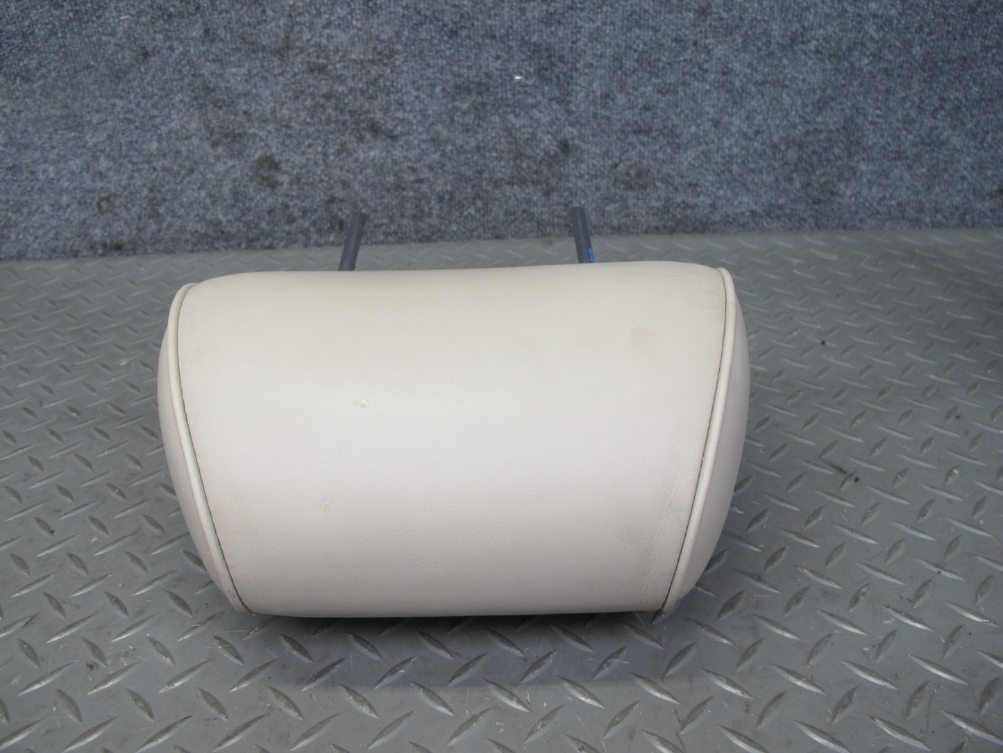 03-05 Lexus JZS160L GS430 GS300 Front Right Seat Leather Headrest Ivory OEM