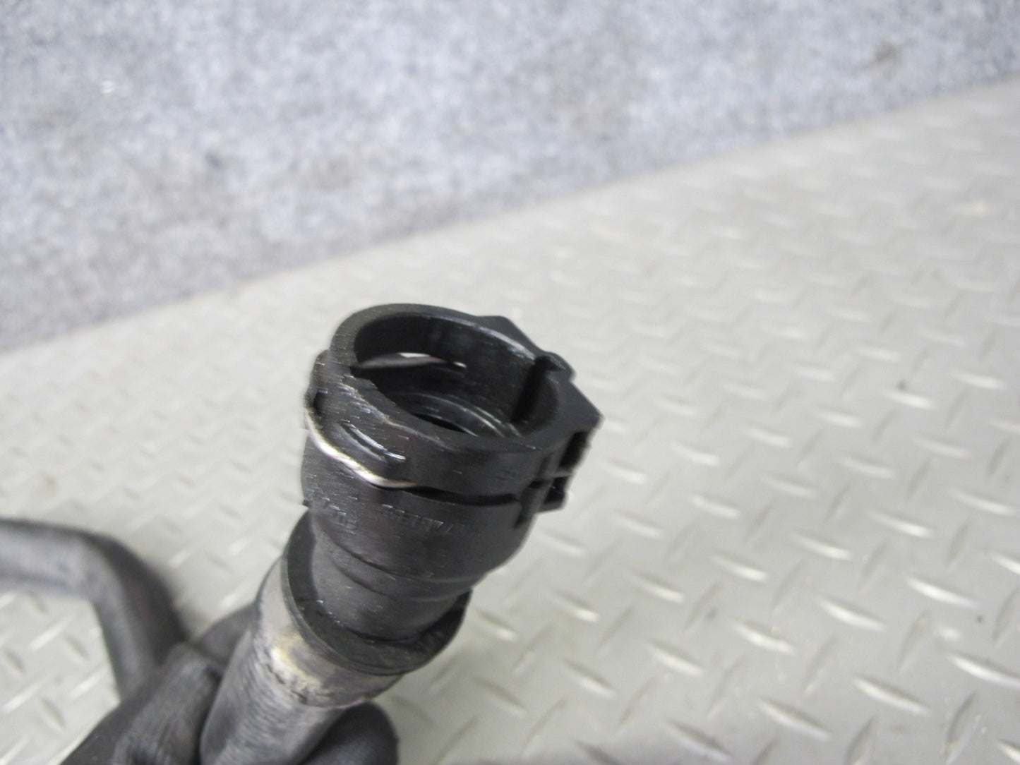 2001-2006 BMW E46 Heater Control Water Valve w Hoses 8369807