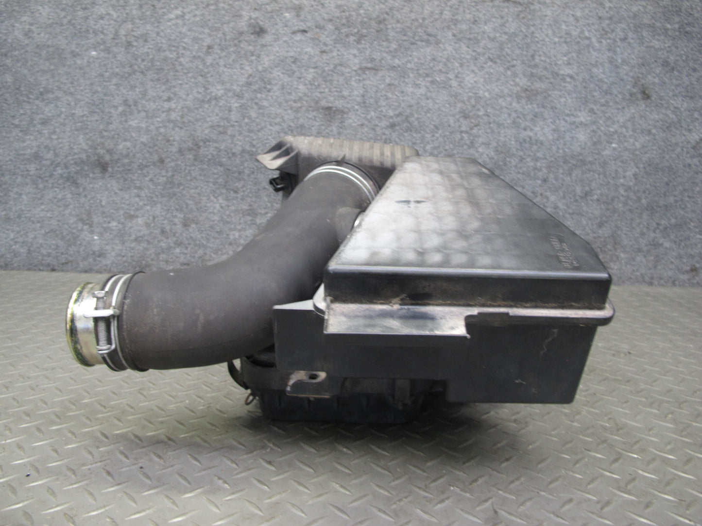 91-92 Toyota SW21L MR2 2.2L 5SFE Air Intake Cleaner Filter Box Resonator OEM