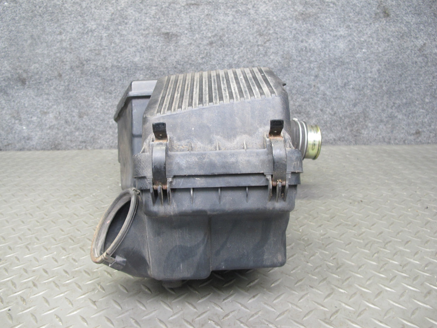 91-92 Toyota SW21L MR2 2.2L 5SFE Air Intake Cleaner Filter Box Resonator OEM