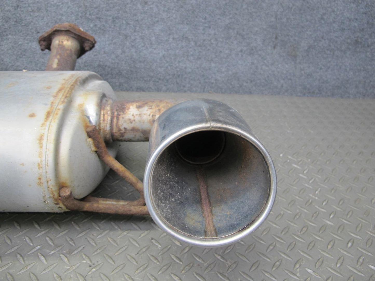 09-12 Nissan Z34 370Z Rear Exhaust Muffler w Tips Assembly 20100-1EH0A OEM