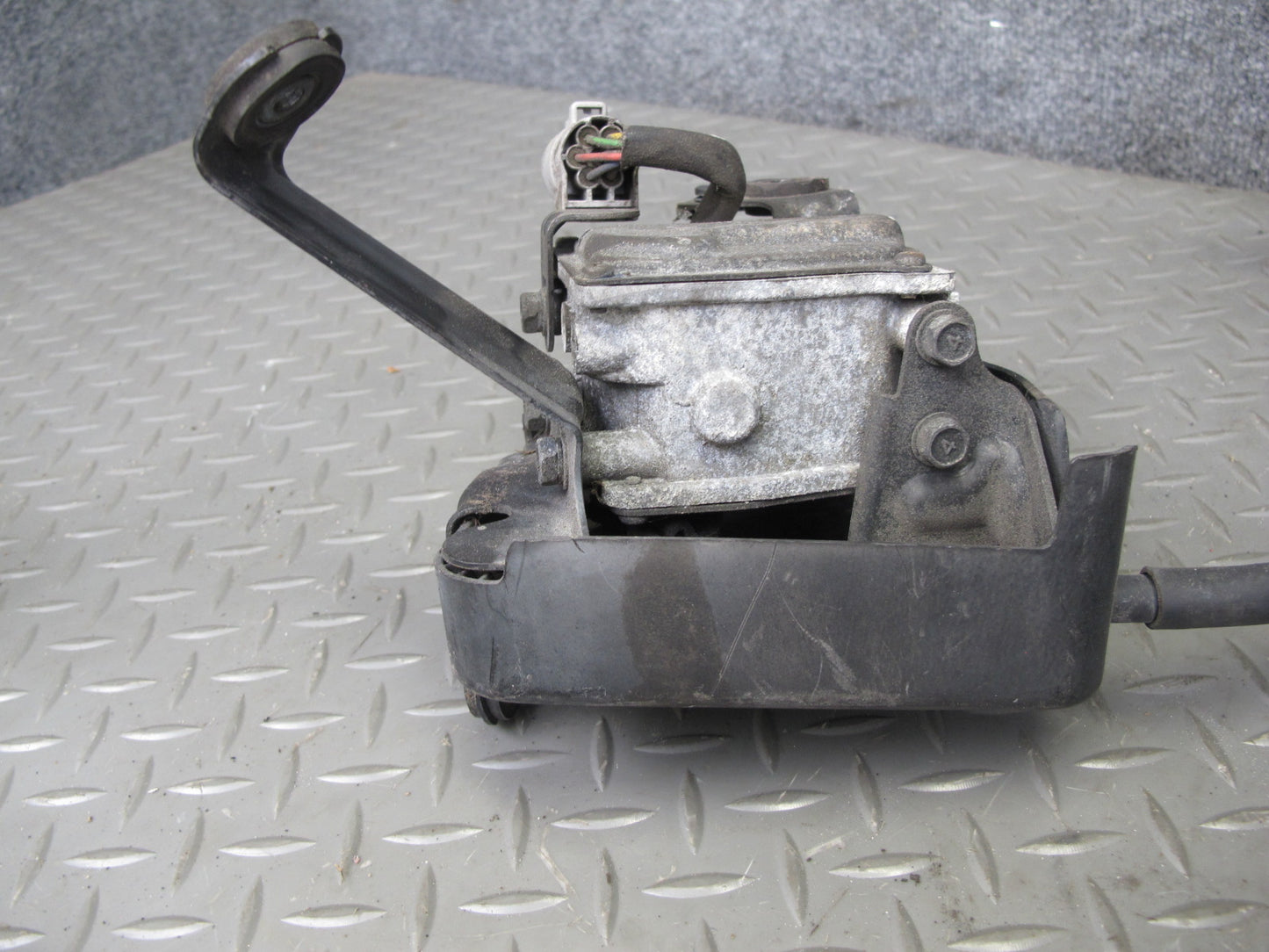91-95 Toyota SW21L MR2 NON Turbo Cruise Control Actuator Motor OEM
