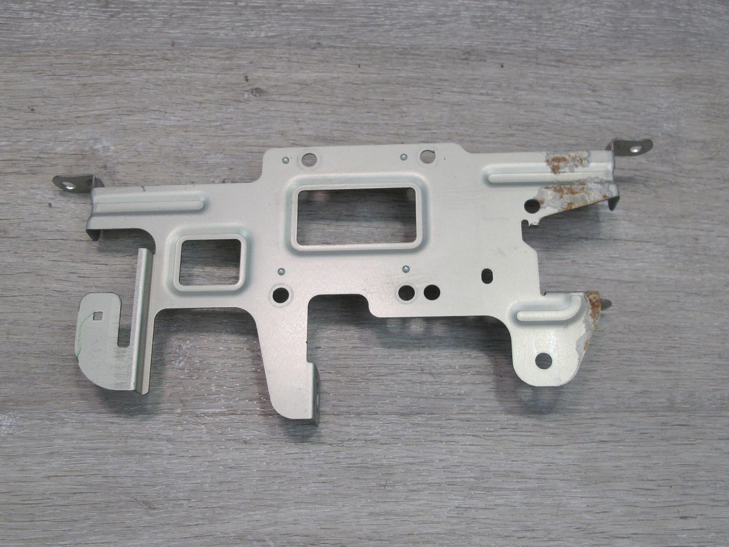 92-00 Lexus UZZ30L SC300 SC400 Dash Radio Left & Right Mount Bracket Set OEM