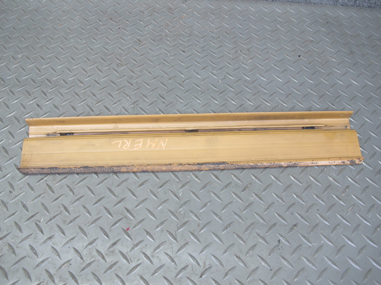 81-85 Mercedes W123 Set of 2 Rear Left & Right Door Scuff Sill Plate Trim Panel