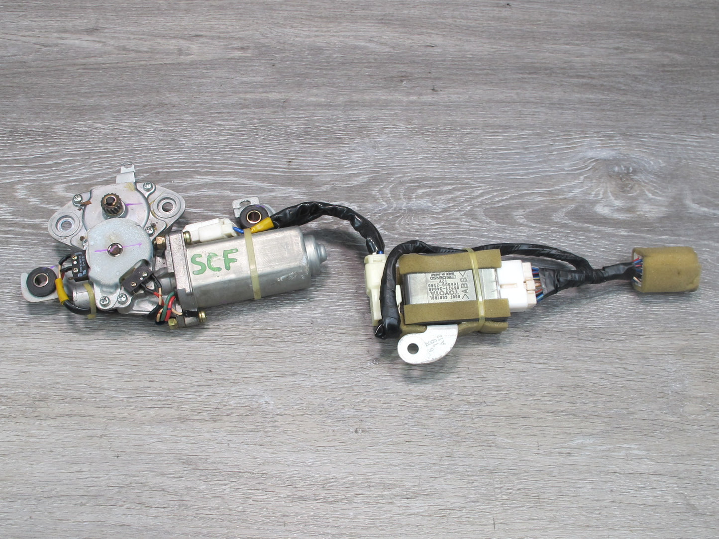 96-00 Lexus UZZ30L SC300 SC400 Sunroof Motor Drive Unit w Relay OEM