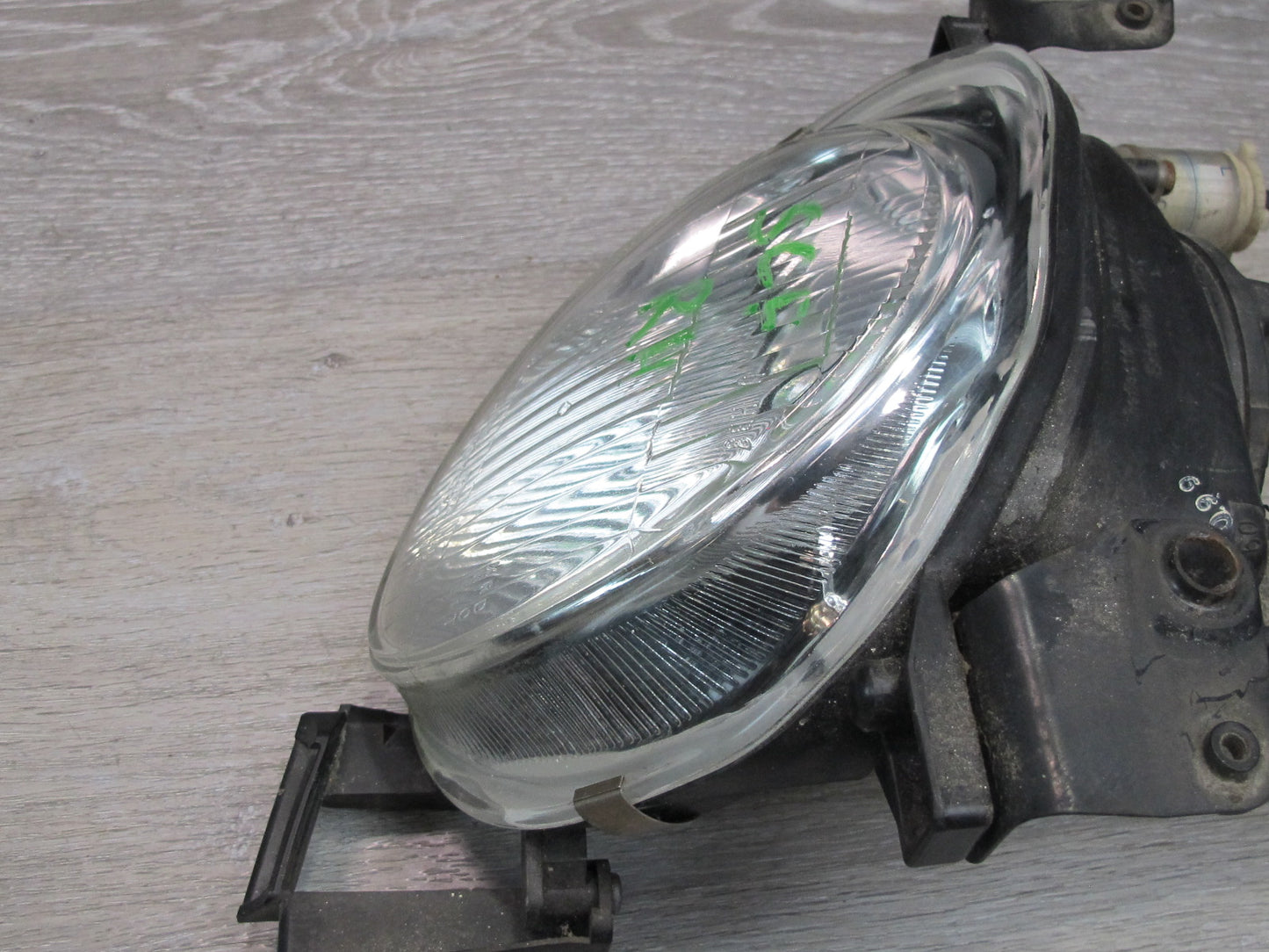 95-97 Lexus SC300 SC400 UZZ30L Set of 2 Front Inner High Beam Headlight Lamp OEM