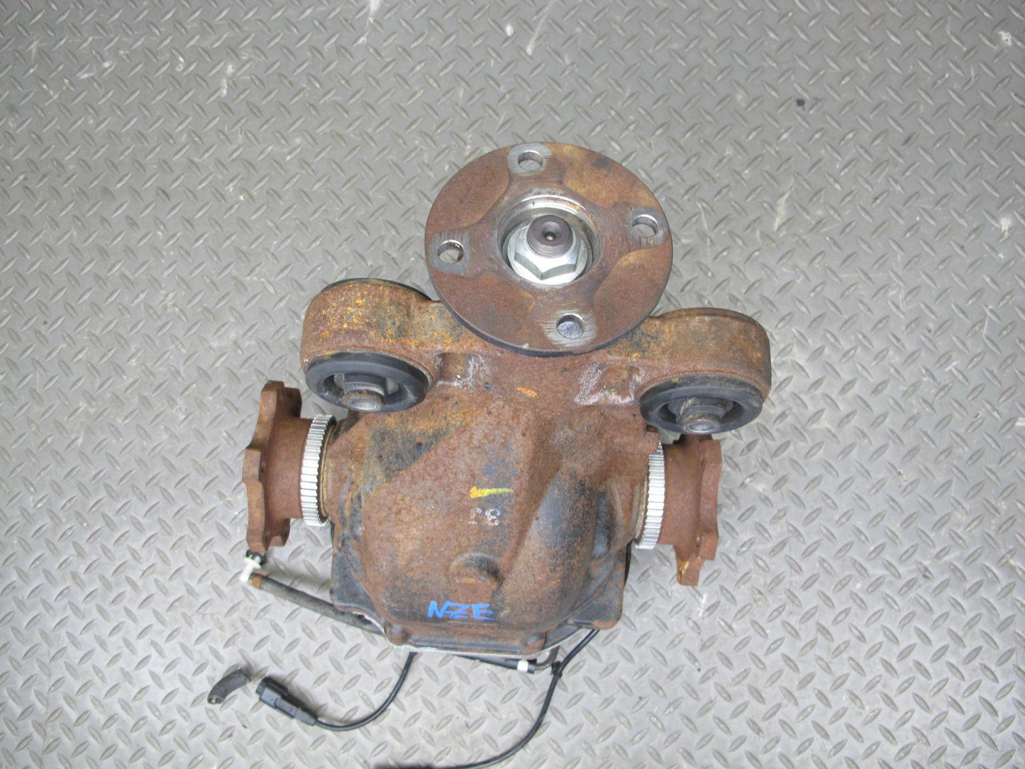 11-16 Nissan Z34 370Z A/T Rear Differential Carrier Assembly 3.36 Ratio 89K OEM