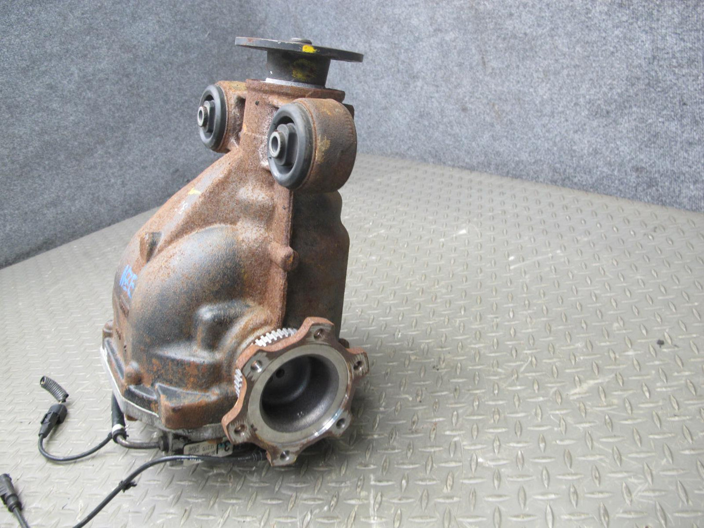 11-16 Nissan Z34 370Z A/T Rear Differential Carrier Assembly 3.36 Ratio 89K OEM