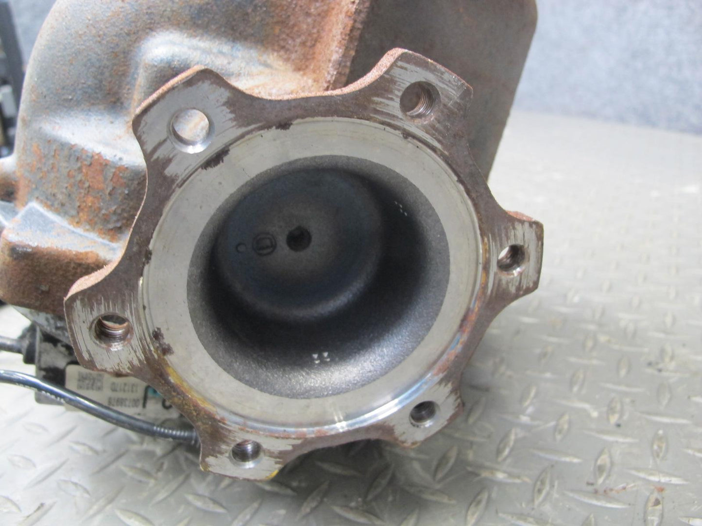 11-16 Nissan Z34 370Z A/T Rear Differential Carrier Assembly 3.36 Ratio 89K OEM