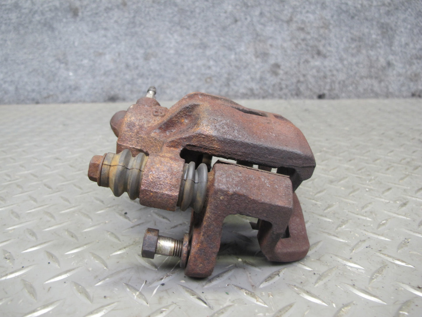 91-99 Dodge Stealth 3000GT FWD NA Set of 2 Rear Left & Right Brake Caliper OEM