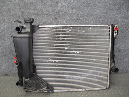 2001-2006 BMW E46 M3 S54 Engine Cooling Radiator w Expansion Tank