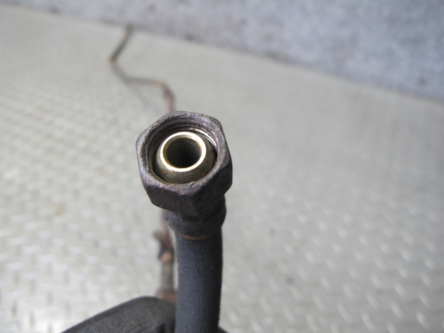 81-85 Mercedes W123 300D 722.315 Set of 2 Automatic Transmission Hose Pipe Line