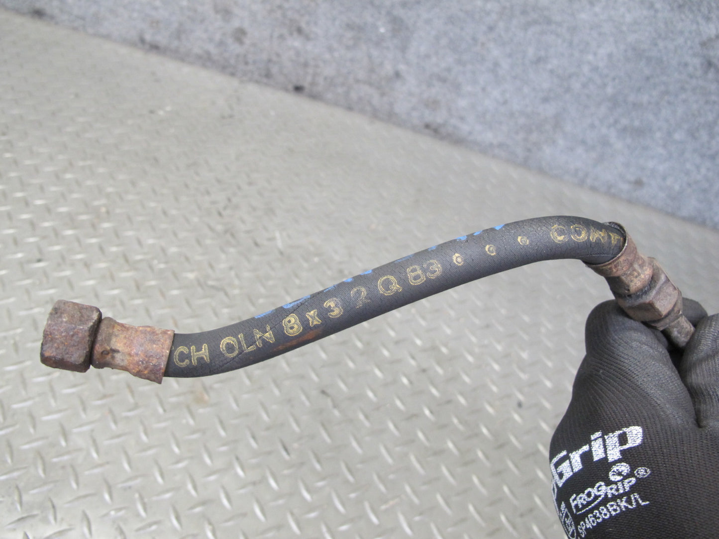 81-85 Mercedes W123 300D 722.315 Set of 2 Automatic Transmission Hose Pipe Line