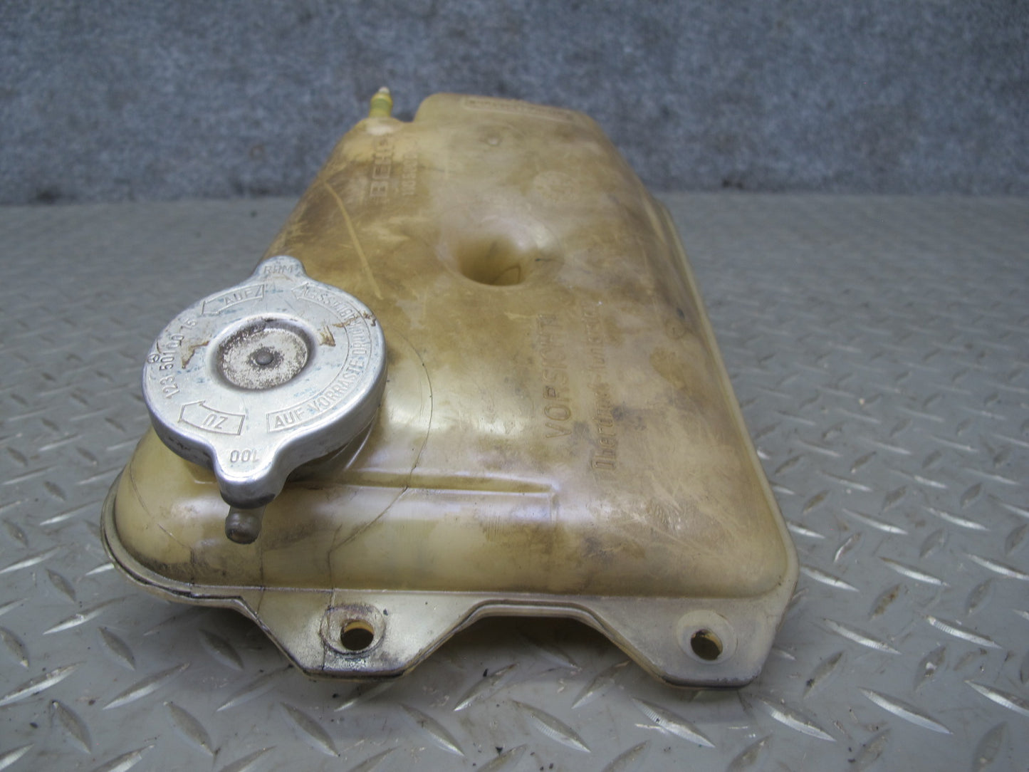 81-85 Mercedes W123 Engine Coolant Expansion Overflow Reservoir Tank