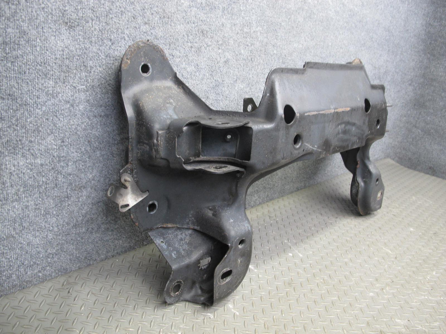 98-02 Chevrolet Camaro Coupe LS1 5.7L Front Suspension Subframe Crossmember OEM