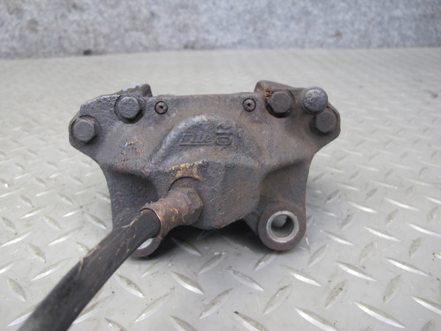 75-85 Mercedes W123 Set of 2 Rear Left & Right Brake Caliper OEM