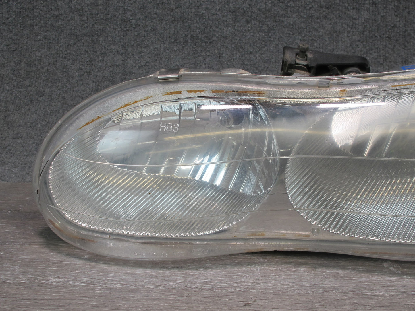 98-02 Chevrolet Camaro Set of 2 Front Left & Right Headlight Lamp OEM