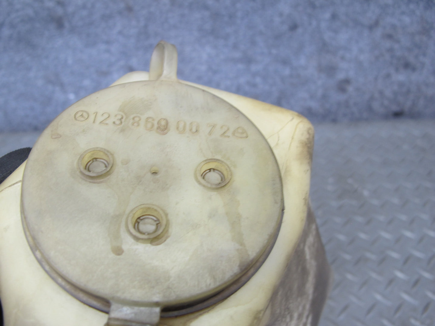 75-85 Mercedes W123 Windshield Washer Fluid Reservoir Tank w  Pump OEM