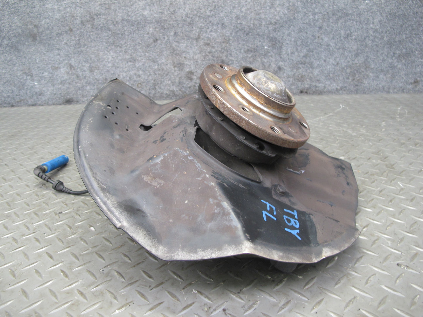 2001-2006 BMW E46 M3 Front Left Spindle Knuckle Wheel Hub Bearing