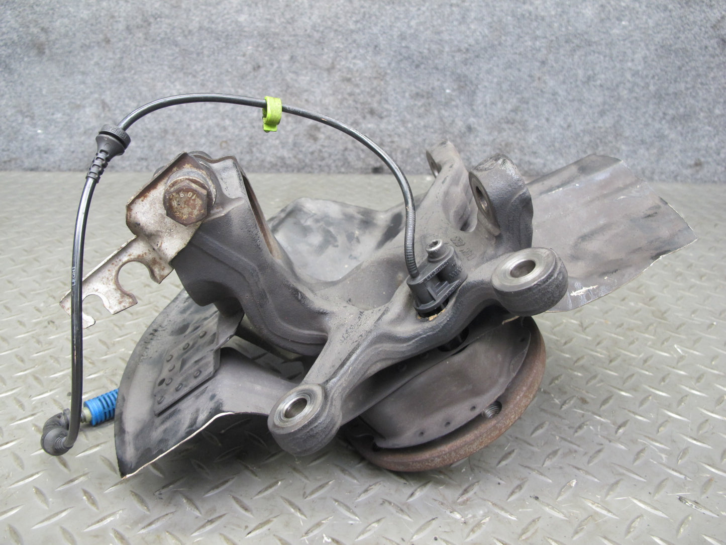 2001-2006 BMW E46 M3 Front Left Spindle Knuckle Wheel Hub Bearing