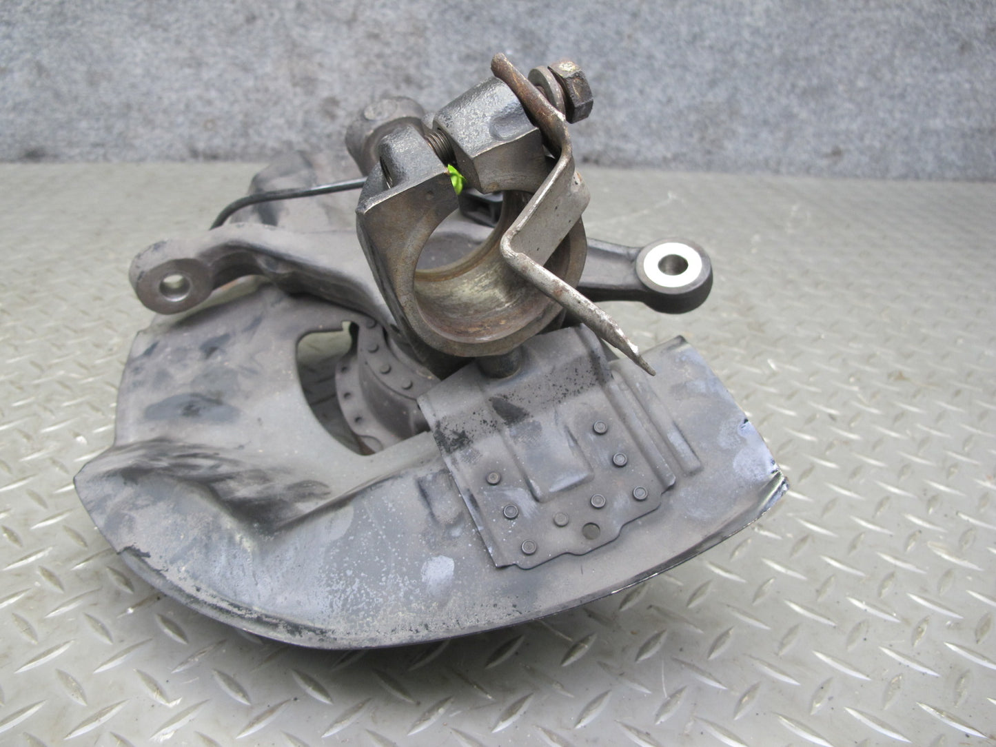 2001-2006 BMW E46 M3 Front Left Spindle Knuckle Wheel Hub Bearing