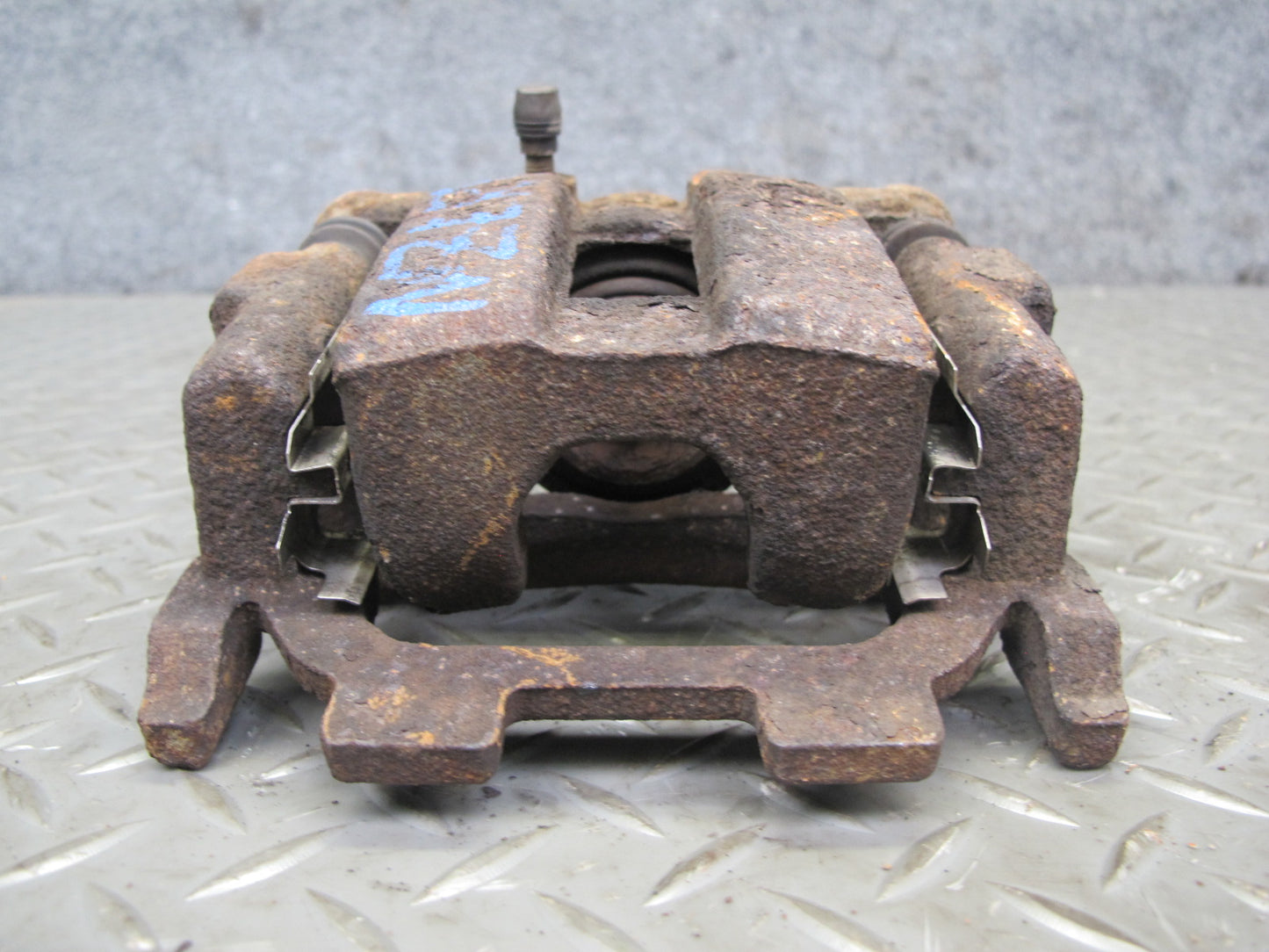 09-14 Nissan 370Z Z34 Set of 2 Rear Left & Right Brake Caliper OEM