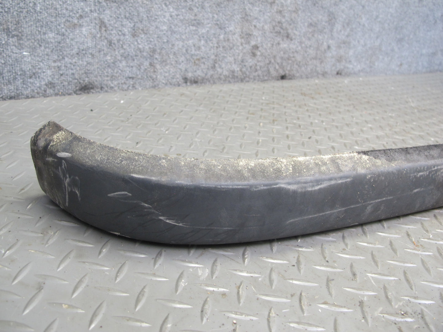 77-85 Mercedes W123 Front Bumper Impact Strip Rubber Trim Cover Pad Set OEM