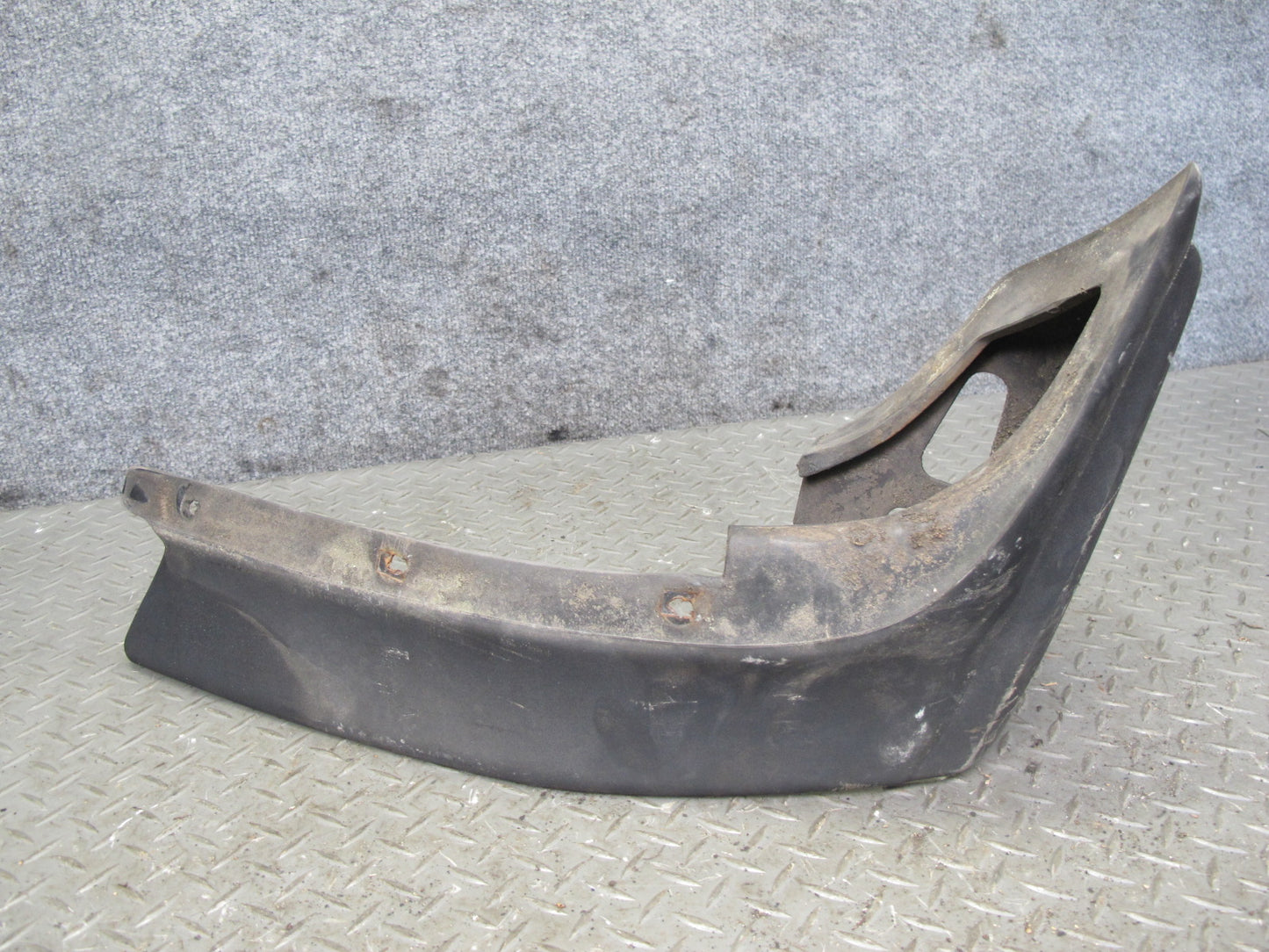77-85 Mercedes W123 Front Bumper Impact Strip Rubber Trim Cover Pad Set OEM