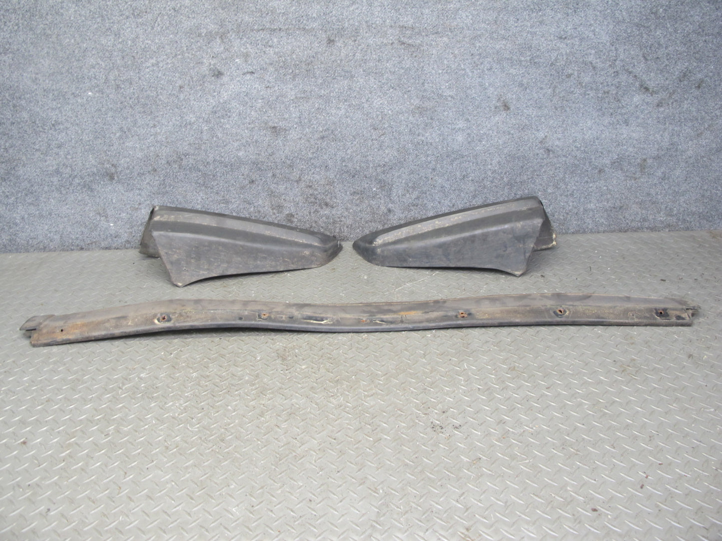 77-85 Mercedes W123 Sedan Set of 3 Rear Bumper Rubber Trim Cover OEM