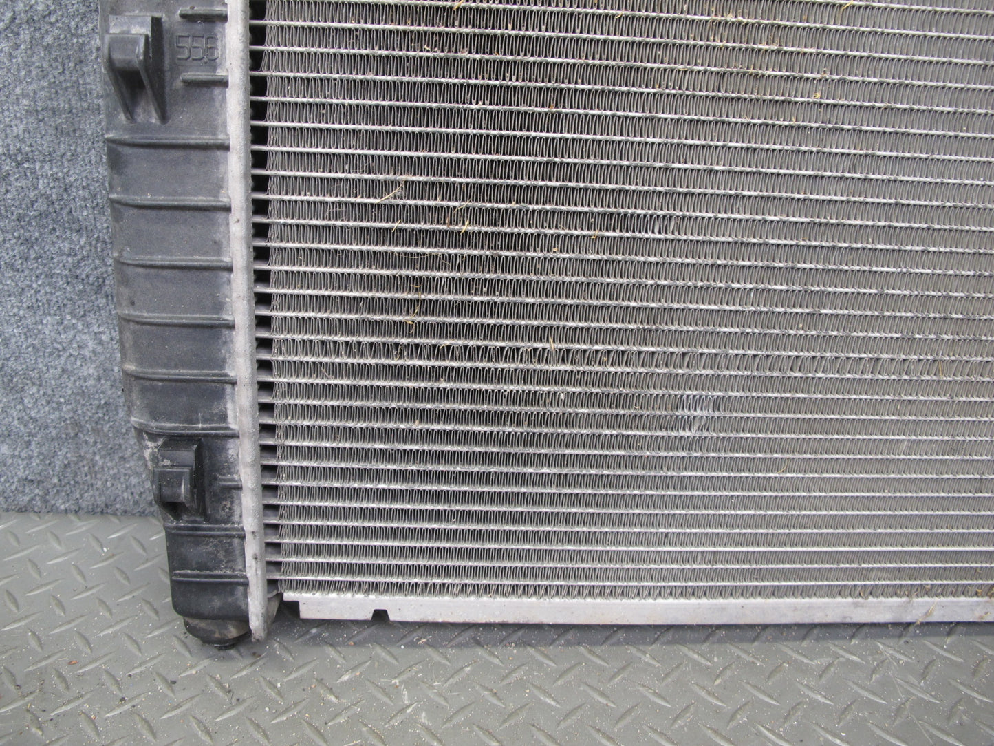 98-99 Chevrolet Camaro 5.7L V8 LS1 A/T Engine Cooling Radiator 52471357 OEM