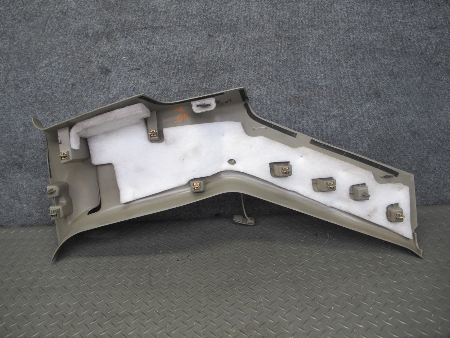 2003-2007 Hummer H2 Rear Right & Left Side C Pillar Trim Cover Panel Set
