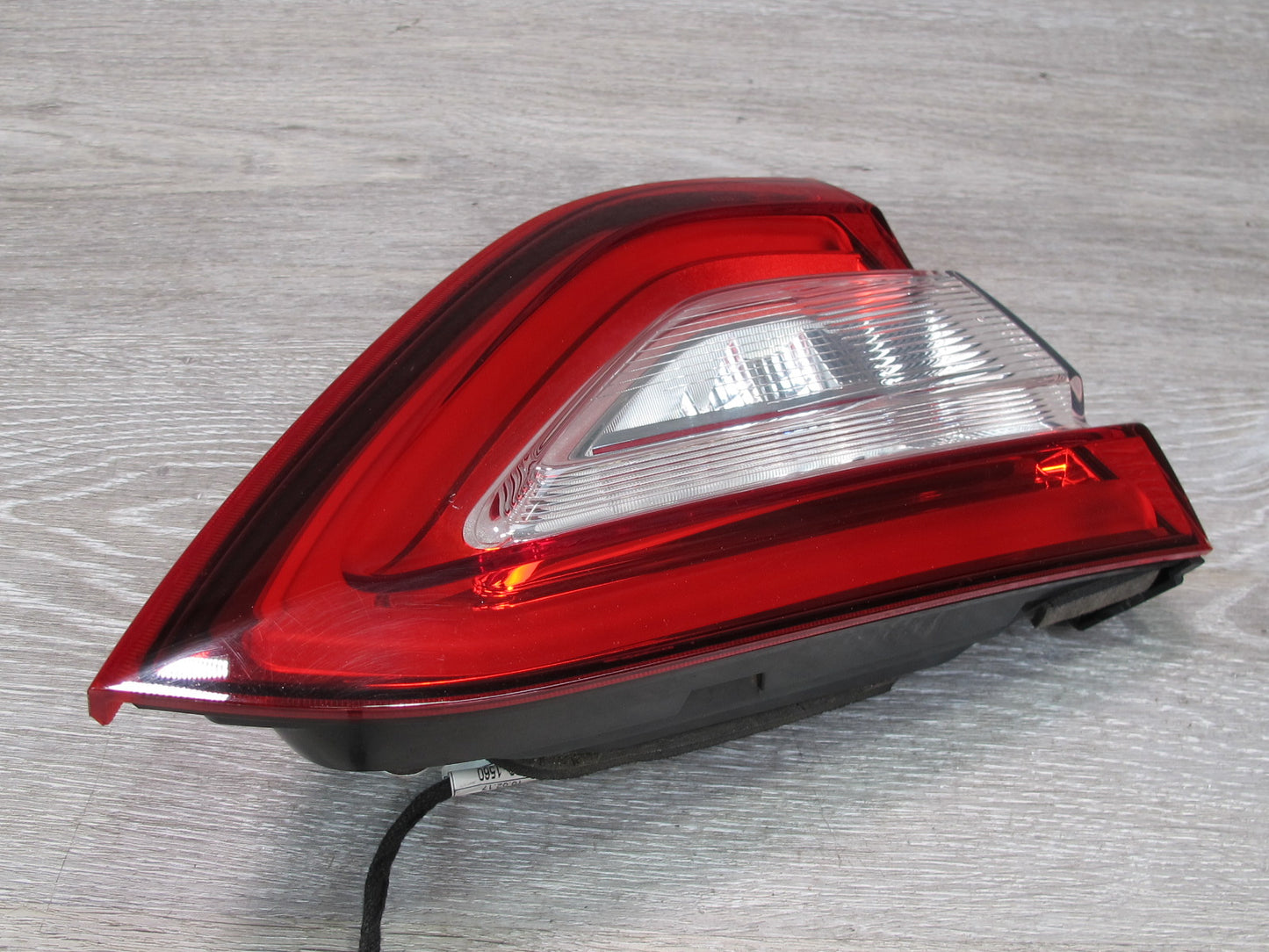 2017-2020 Maserati Levante M161 Rear Left Inner Trunk Tail Light Lamp 670100870