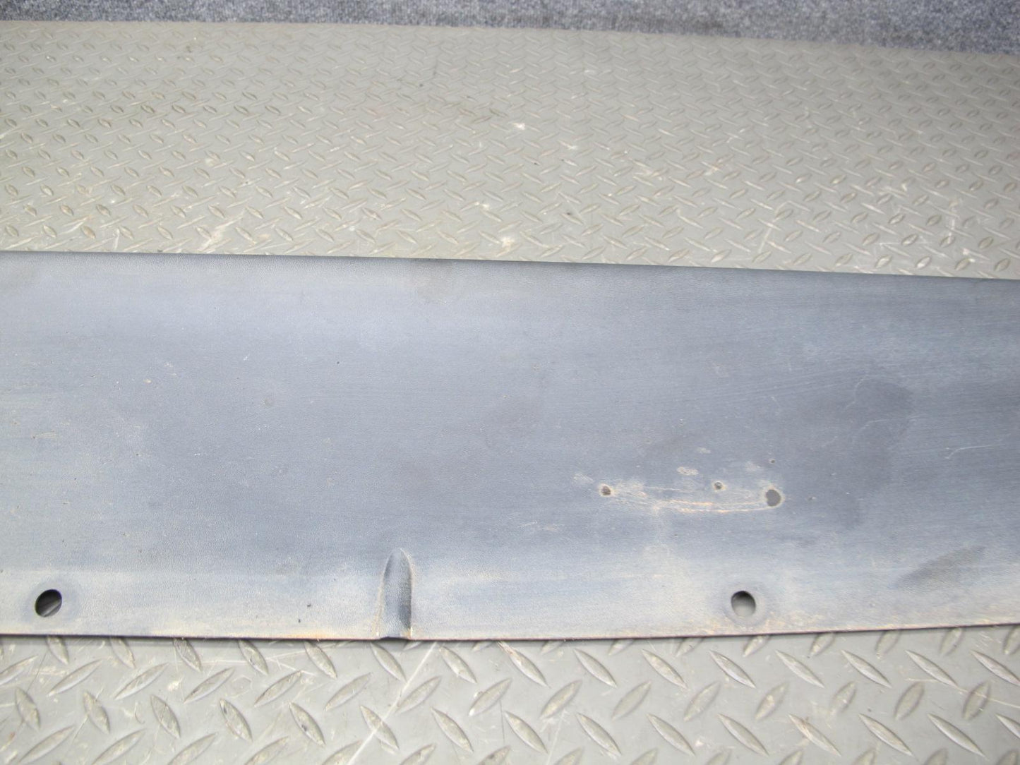 2003-2009 Hummer H2 Left & Right Side Rocker Skirt Panel Molding Trim Set