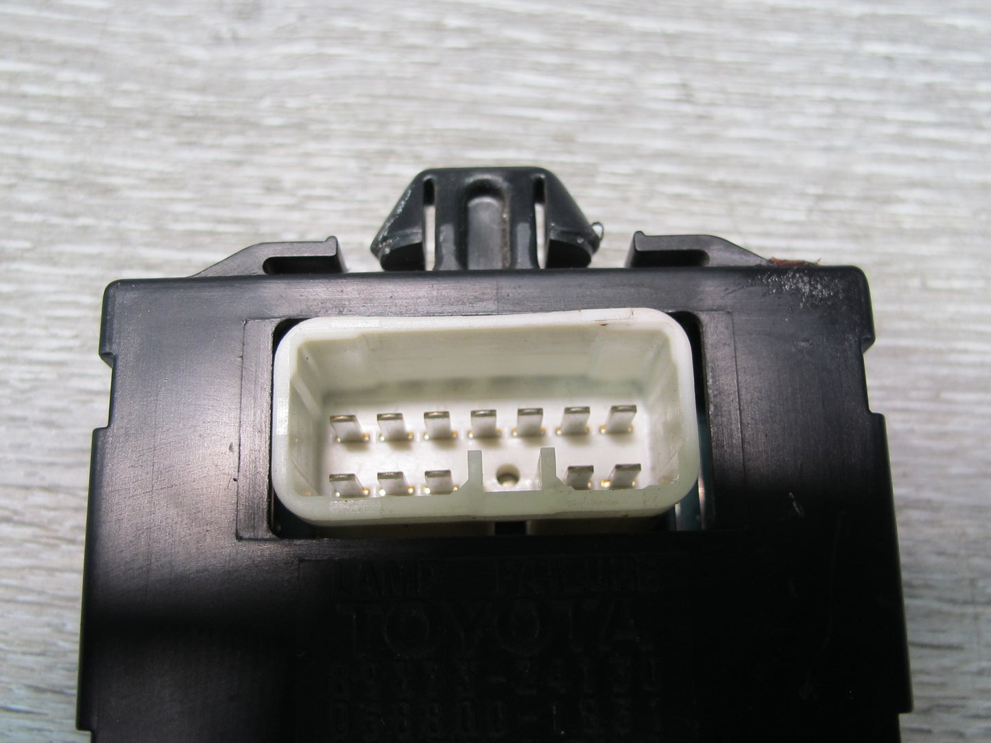95-97 Lexus UZZ30L SC300 SC400 Lamp Failure Control Module 89373-24130 OEM
