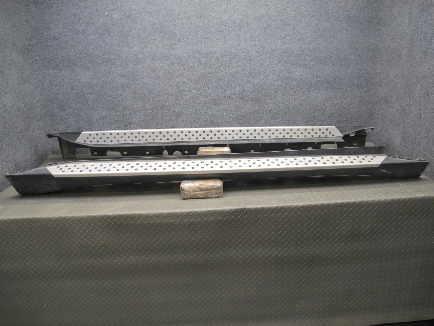 2008-2014 BMW E71 E72 X6 Left & Right Side Running Board Step Panel Plate Set