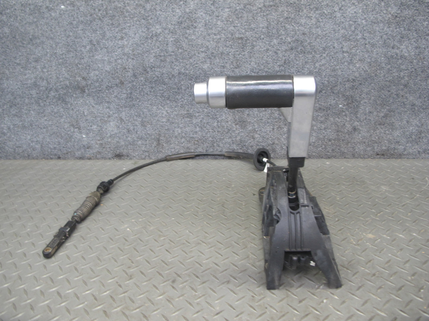 2003-2007 Hummer H2 A/T Automatic Transmission Gear Shifter Selector W/ Cable