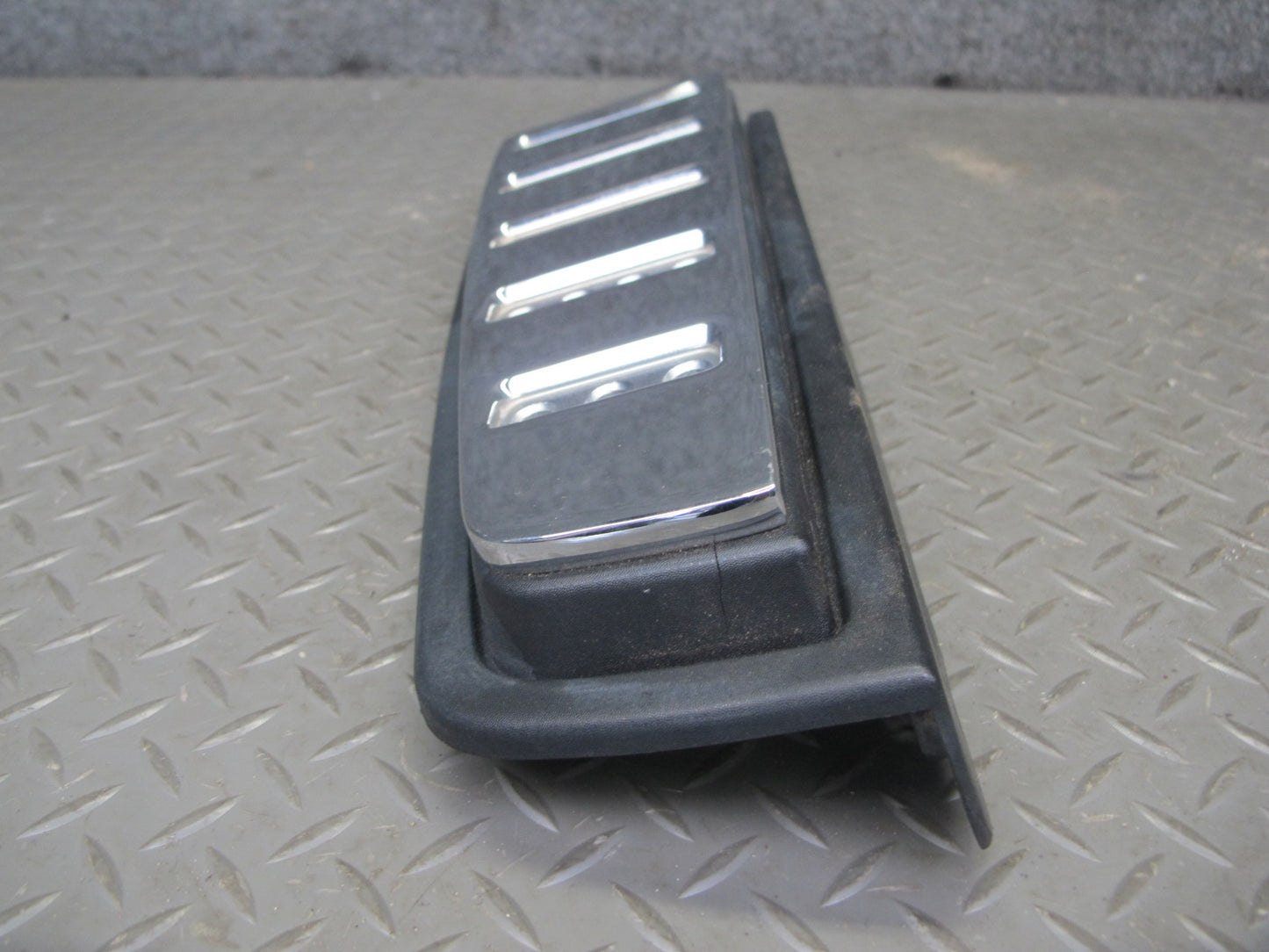 2003-2009 Hummer H2 Rear Upper Tail Light Air Vent Applique Trim Grille Set of 2