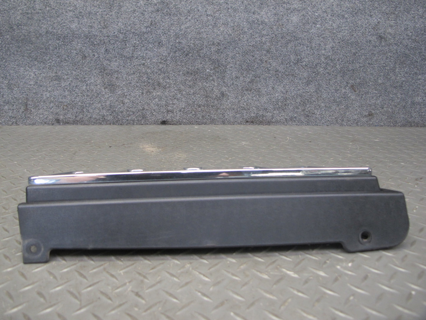 2003-2009 Hummer H2 Rear Upper Tail Light Air Vent Applique Trim Grille Set of 2