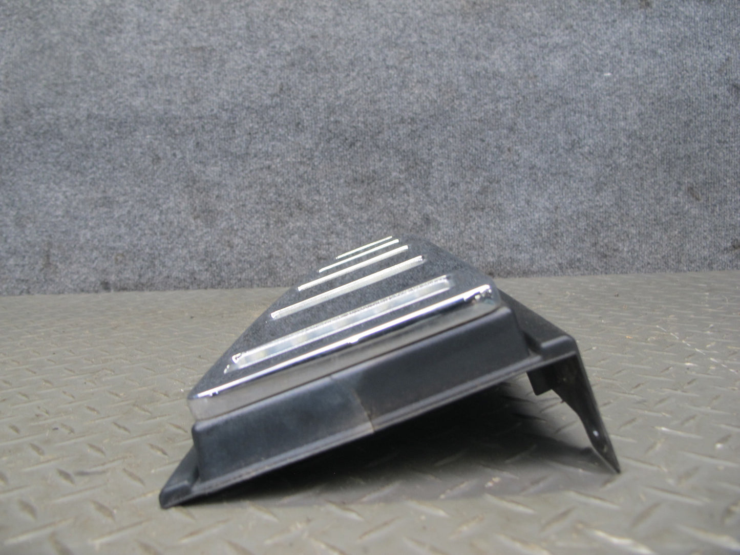 2003-2009 Hummer H2 Rear Upper Tail Light Air Vent Applique Trim Grille Set of 2