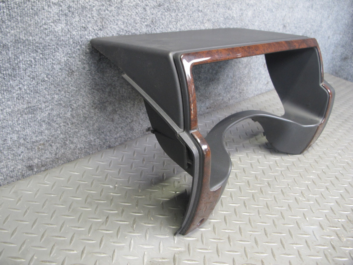 2003-2007 Hummer H2 Dash Instrument Speedometer Bezel Cover Trim Panel 15177439