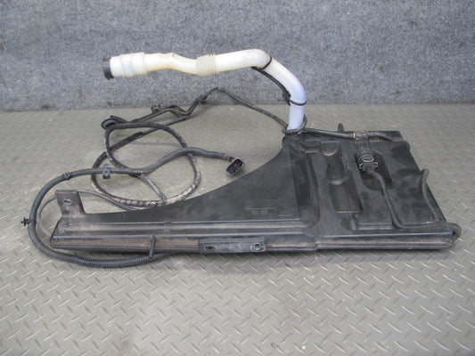 2017-2020 Maserati Levante M161 Windshield Washer Fluid Reservoir Tank w Pump