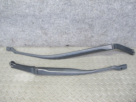 2017-2020 Maserati Levante M161 Front Windshield Left & Right Wiper Arm Set of 2